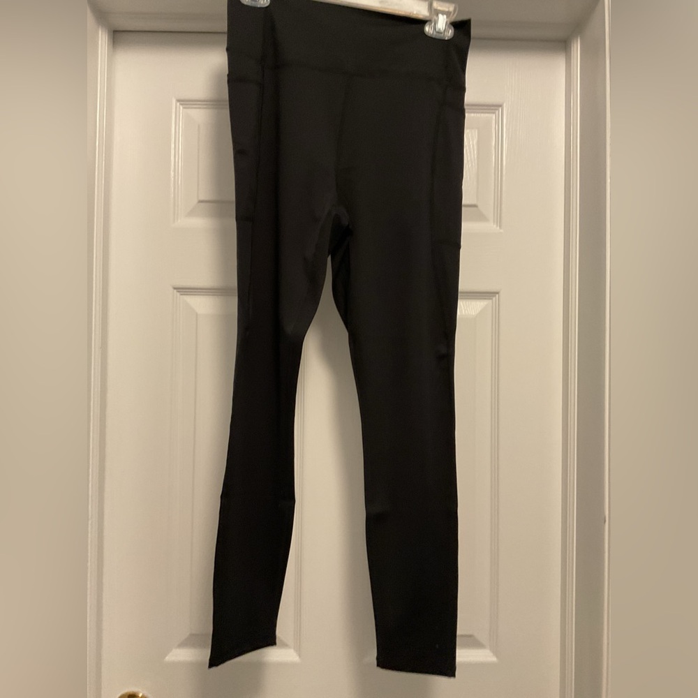 New With Tags ZSupply Active Black leggings size large
